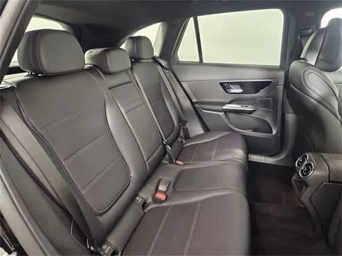 Certified 2025 Mercedes-Benz GLC 300 4MATIC image 43
