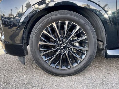 Used 2025 INFINITI QX80 Autograph AWD/4WD image 9