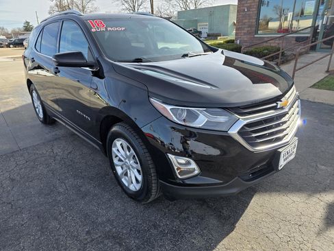 Used 2018 Chevrolet Equinox LT w/ Sun & Infotainment Package image 4
