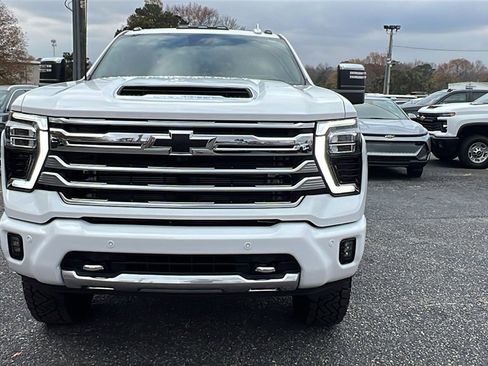 New 2025 Chevrolet Silverado 2500 High Country w/ High Country Premium Package image 2