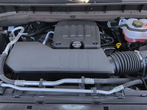 Used 2024 Chevrolet Silverado 1500 Custom image 30