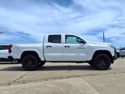 New 2026 Chevrolet Colorado W/T w/ WT Custom Package RWD image 4