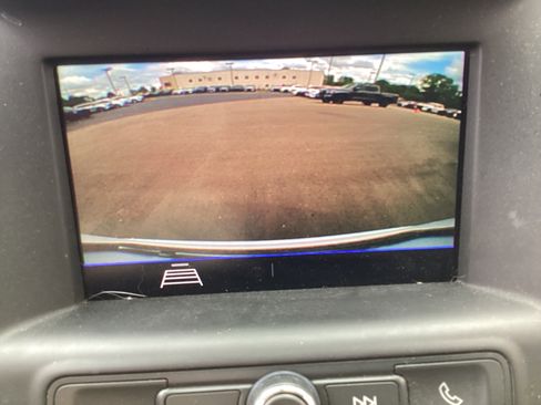Used 2021 GMC Terrain SLE w/ Driver Convenience Package image 9