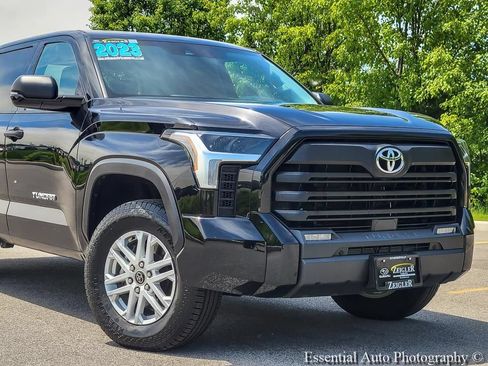 Used 2023 Toyota Tundra SR5 w/ SR5 Convenience Package AWD/4WD image 2