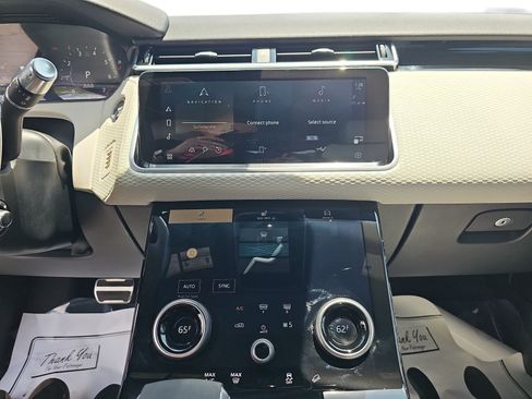 Used 2023 Land Rover Range Rover Velar R-Dynamic S AWD/4WD image 17