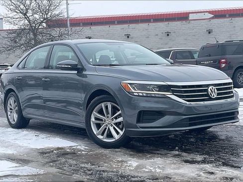 Used 2021 Volkswagen Passat 2.0T S image 1