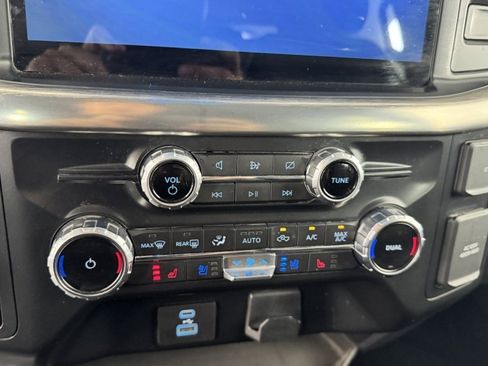 Used 2022 Ford F150 Lariat w/ Equipment Group 501A Mid image 16