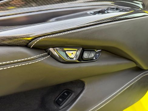 Used 2024 Chevrolet Corvette E-Ray w/ Stealth Interior Trim Package image 17