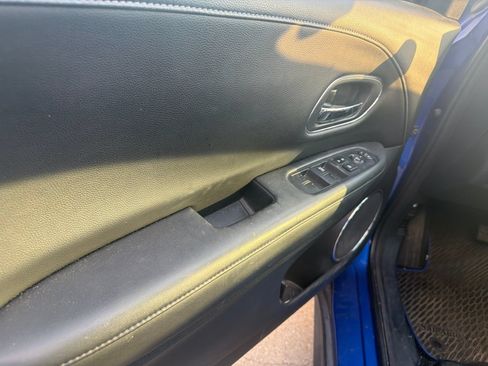 Used 2019 Honda HR-V EX-L image 15