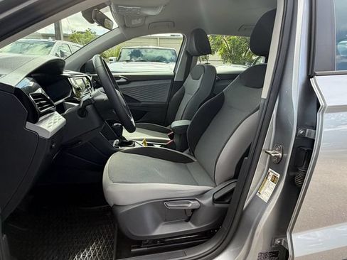 Certified 2023 Volkswagen Taos S FWD image 11