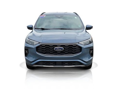 Certified 2023 Ford Escape ST-Line Select AWD/4WD image 2
