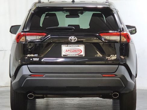 Used 2022 Toyota RAV4 XLE w/ Convenience Package AWD/4WD image 6