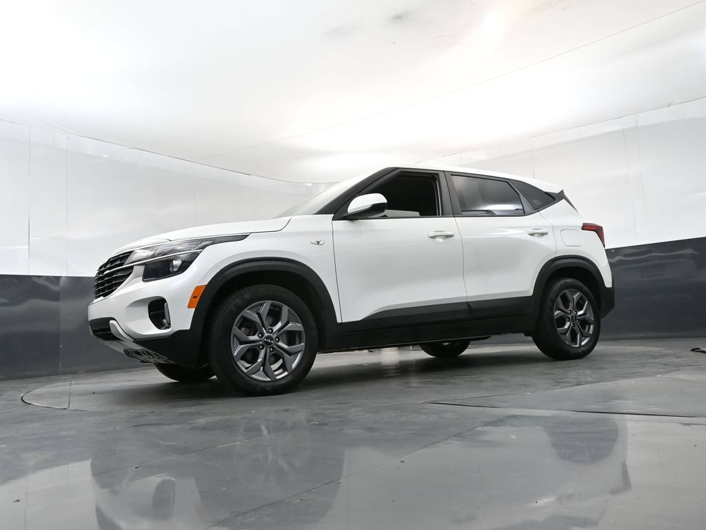 Used 2025 Kia Seltos LX AWD/4WD image 20