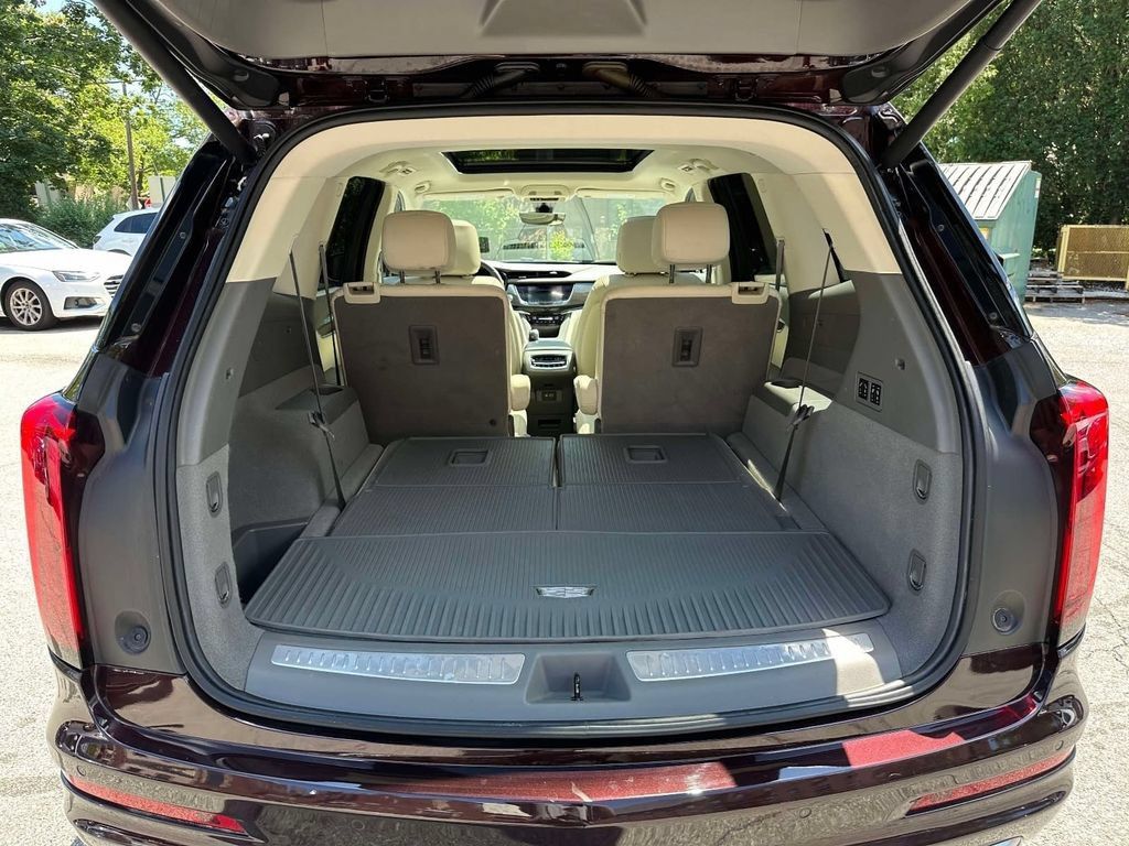 Used 2020 Cadillac XT6 Premium Luxury AWD/4WD image 21