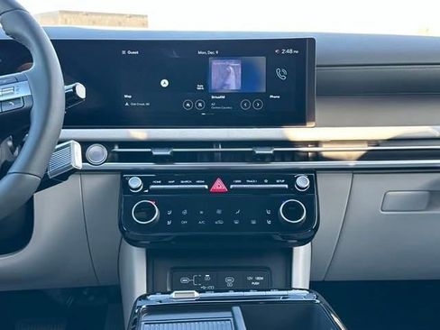 New 2025 Hyundai Tucson Limited image 14