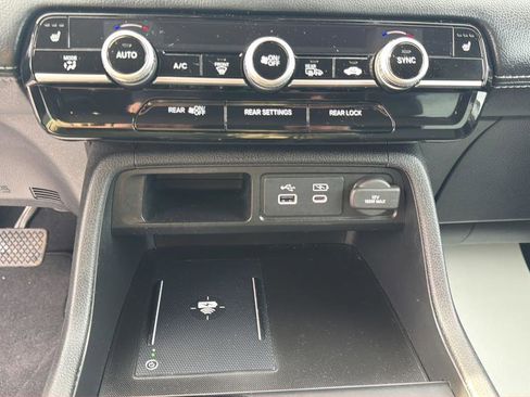 Used 2023 Honda Pilot EX-L image 28