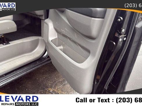 Used 2014 Nissan NV 2500 SV w/ V8 Appearance Package RWD image 27