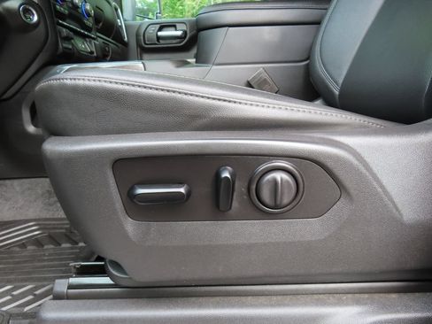 Used 2021 Chevrolet Silverado 2500 LTZ AWD/4WD image 6