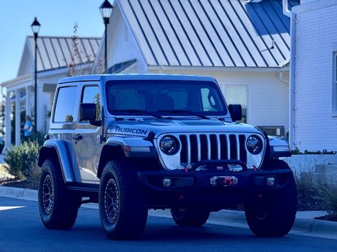 Used 2019 Jeep Wrangler Rubicon image 2
