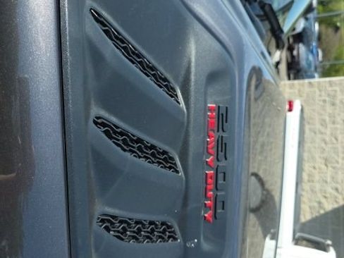 Used 2025 RAM 2500 Limited AWD/4WD image 14