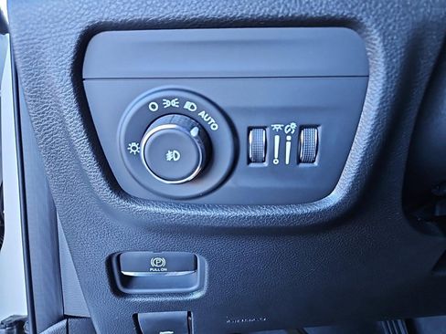 New 2024 Jeep Grand Cherokee L Limited image 14