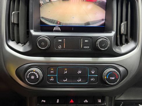 Used 2022 Chevrolet Colorado LT w/ Fleet Safety Package RWD image 26