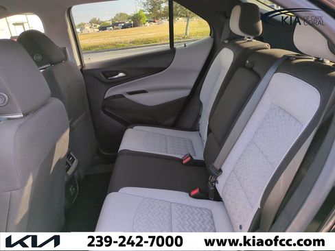 Used 2023 Chevrolet Equinox LS w/ LS Convenience Package image 12