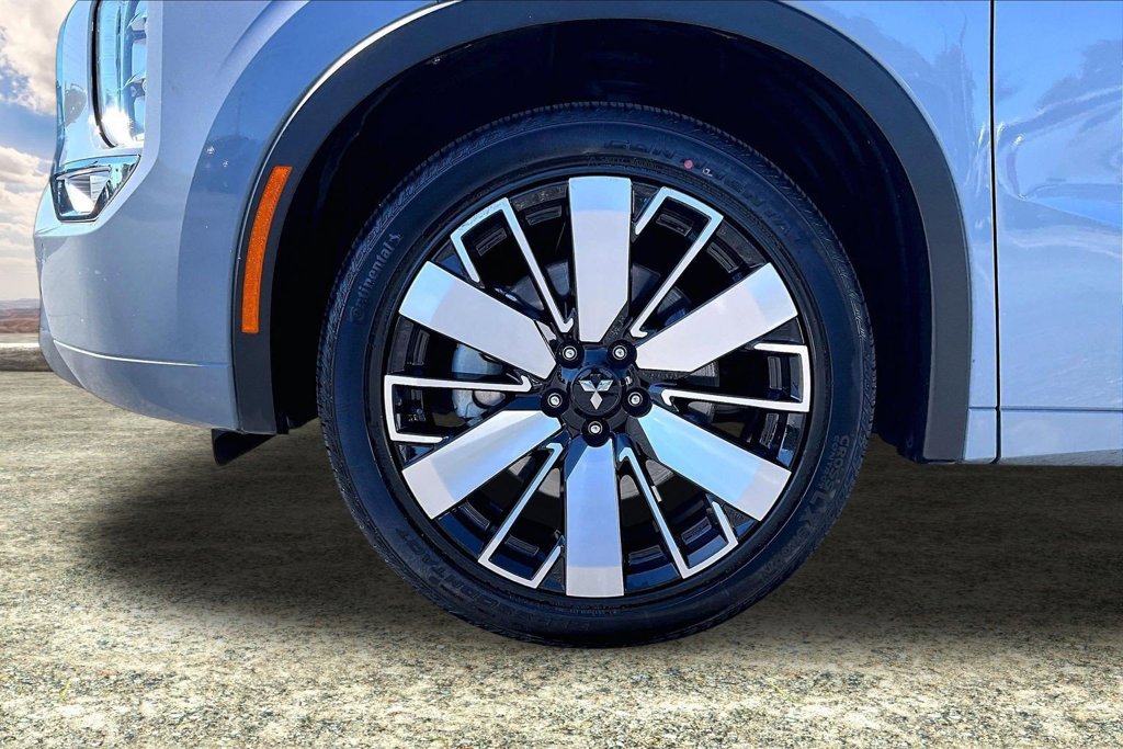 Used 2025 Mitsubishi Outlander SEL FWD image 35