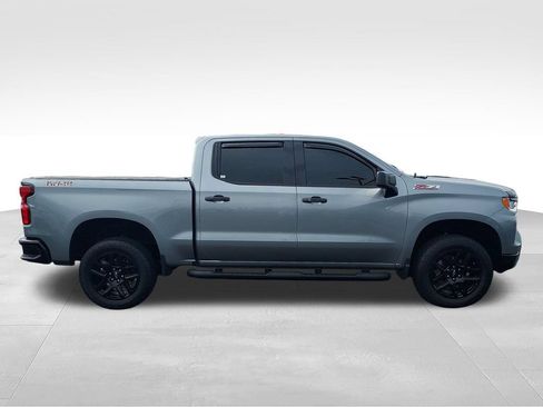 Used 2024 Chevrolet Silverado 1500 LT Trail Boss w/ Convenience Package II AWD/4WD image 6