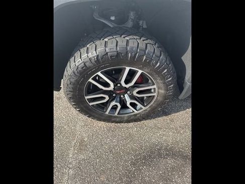Used 2022 GMC Sierra 1500 AT4 w/ AT4 Preferred Package image 14
