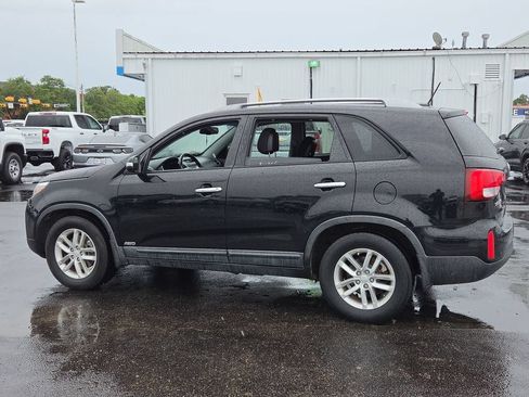 Used 2015 Kia Sorento LX AWD/4WD image 4