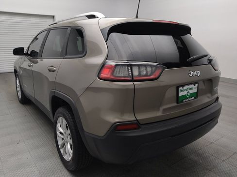Used 2020 Jeep Cherokee Latitude FWD image 5