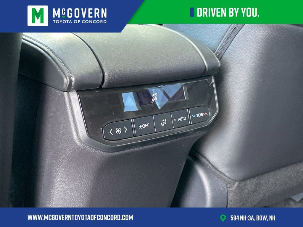 Used 2026 Toyota Highlander XLE AWD/4WD image 28