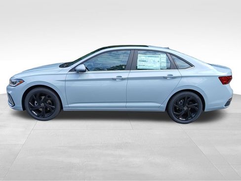 New 2027 Volkswagen Jetta SE FWD image 2