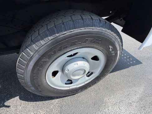 Used 2009 Ford F250 XL image 10