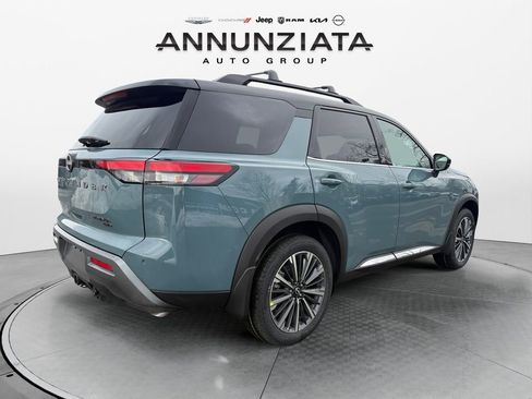 New 2026 Nissan Pathfinder Platinum w/ Cargo Package image 5