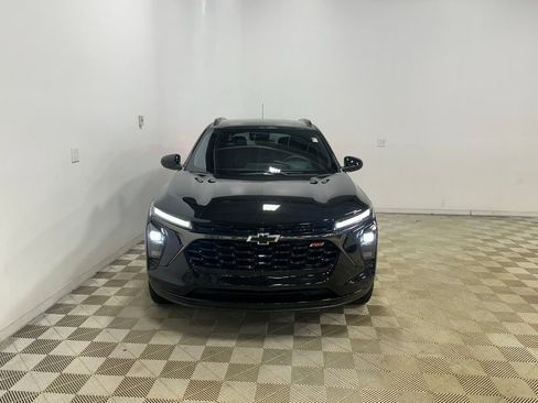 Certified 2024 Chevrolet Trax RS image 2