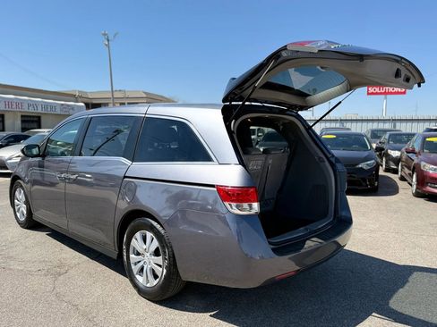 Used 2016 Honda Odyssey SE image 8