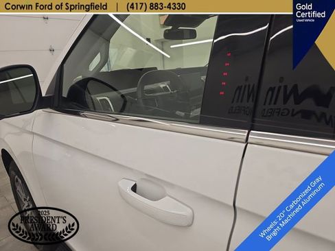 Used 2025 Ford Expedition Active AWD/4WD image 25