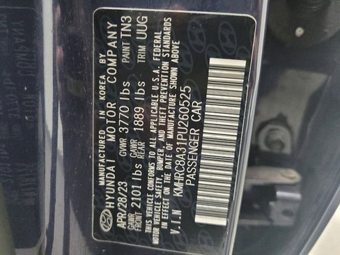 Used 2023 Hyundai Venue Limited FWD image 33