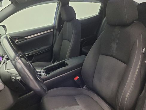 Used 2018 Honda Civic Sport image 17