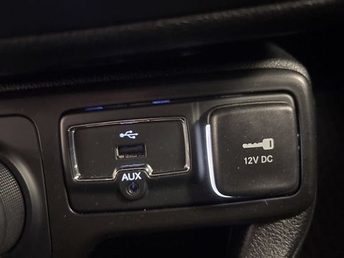 Used 2022 Jeep Renegade Latitude w/ Convenience Group AWD/4WD image 20