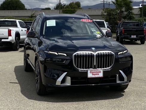 Used 2024 BMW X7 xDrive40i w/ Parking Assistance Package AWD/4WD image 46