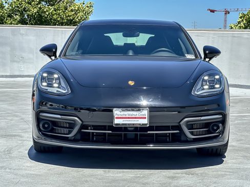 Used 2023 Porsche Panamera image 11
