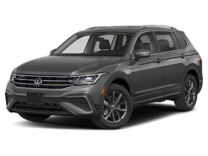Used 2023 Volkswagen Tiguan SE