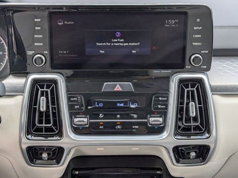 Used 2022 Kia Sorento SX image 18