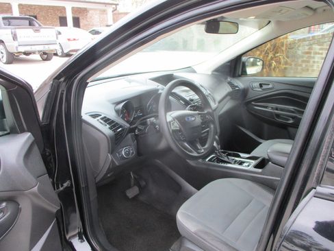 Used 2019 Ford Escape S image 15