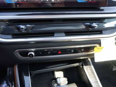 Used 2026 BMW X5 sDrive40i w/ M Sport Package RWD image 17