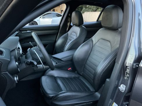 Used 2018 Alfa Romeo Stelvio Ti Sport image 17
