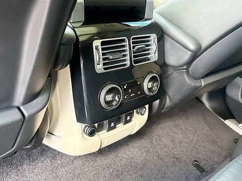 Used 2019 Land Rover Range Rover Supercharged AWD/4WD image 28